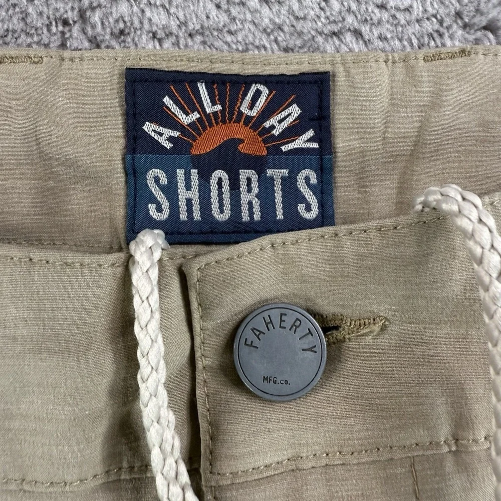 Faherty All Day Shorts Mens 29 Khaki Stretch Drawstring Hybrid Casual Beach